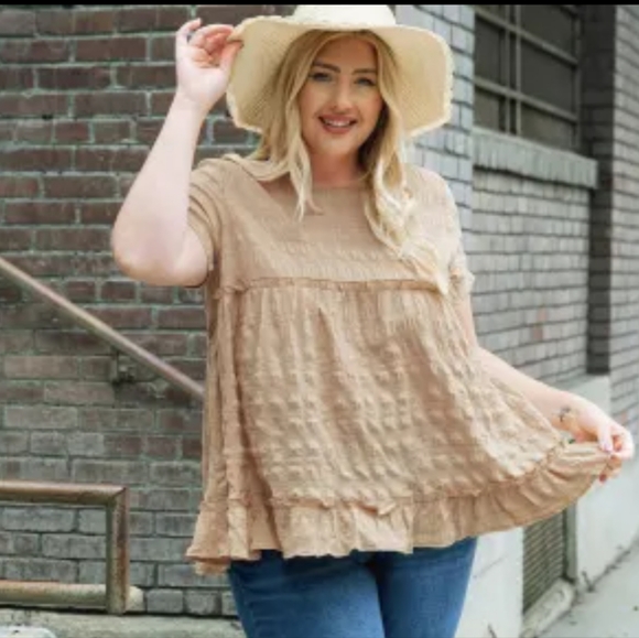 ♥️New Plus size crinkle top - Picture 5 of 11